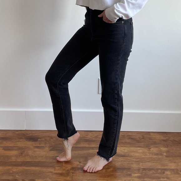 Denim Forum - The Yoko High Rise Slim (Black) - Picture 4 of 16